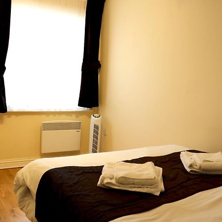 Fine Touch Apartments London Bagian luar foto