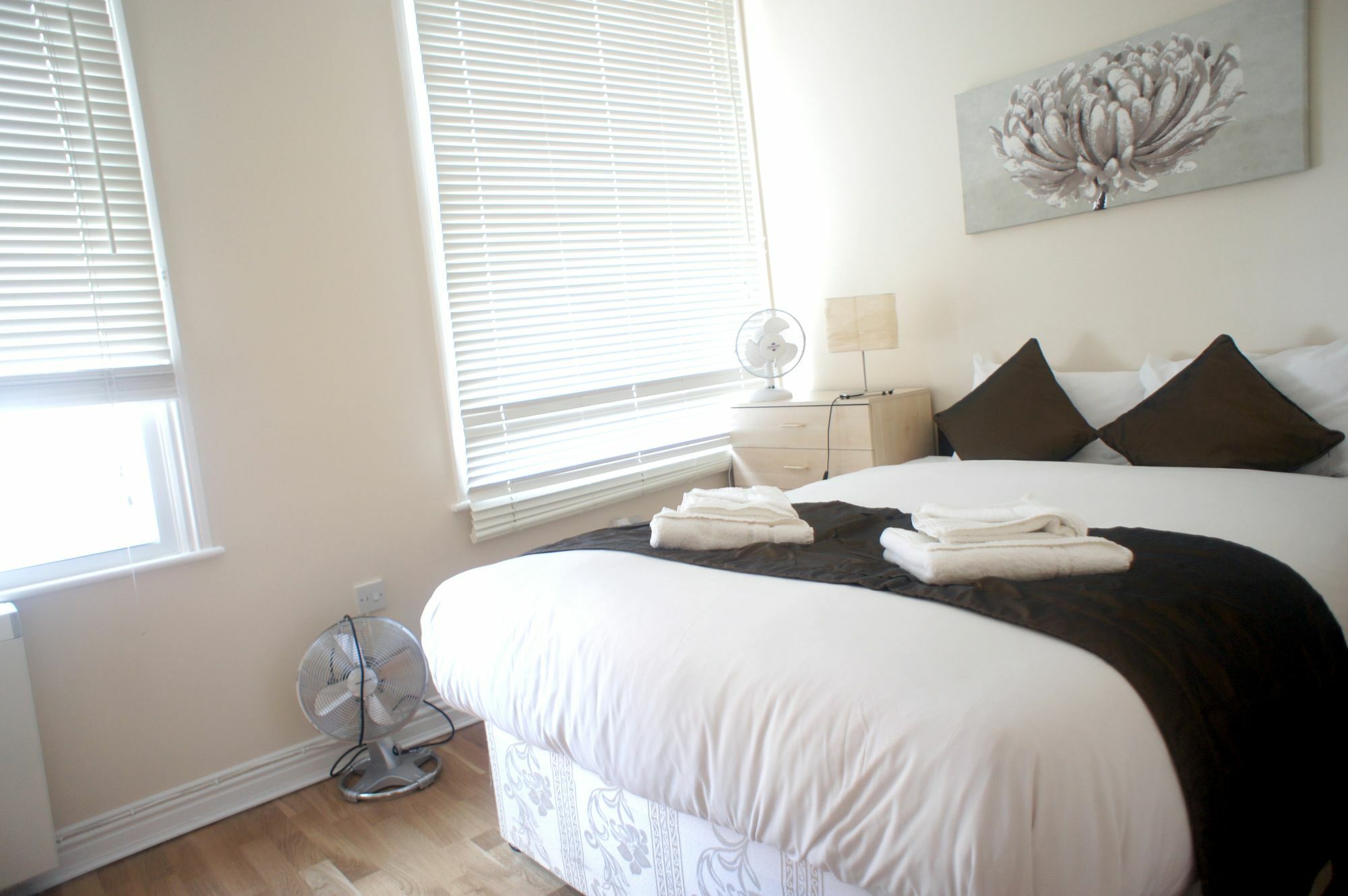 Fine Touch Apartments London Bagian luar foto