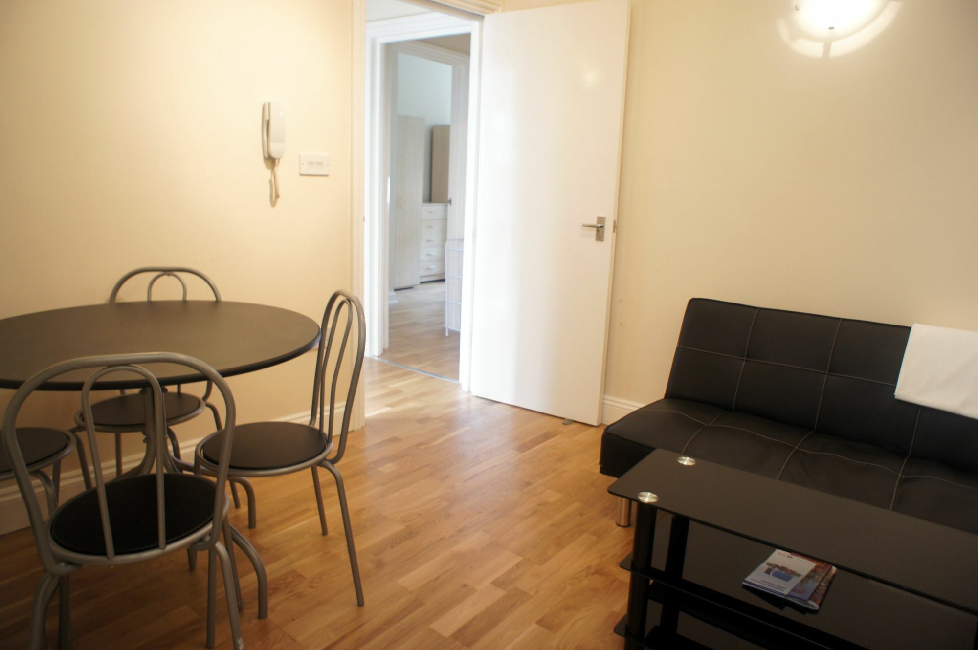 Fine Touch Apartments London Bagian luar foto